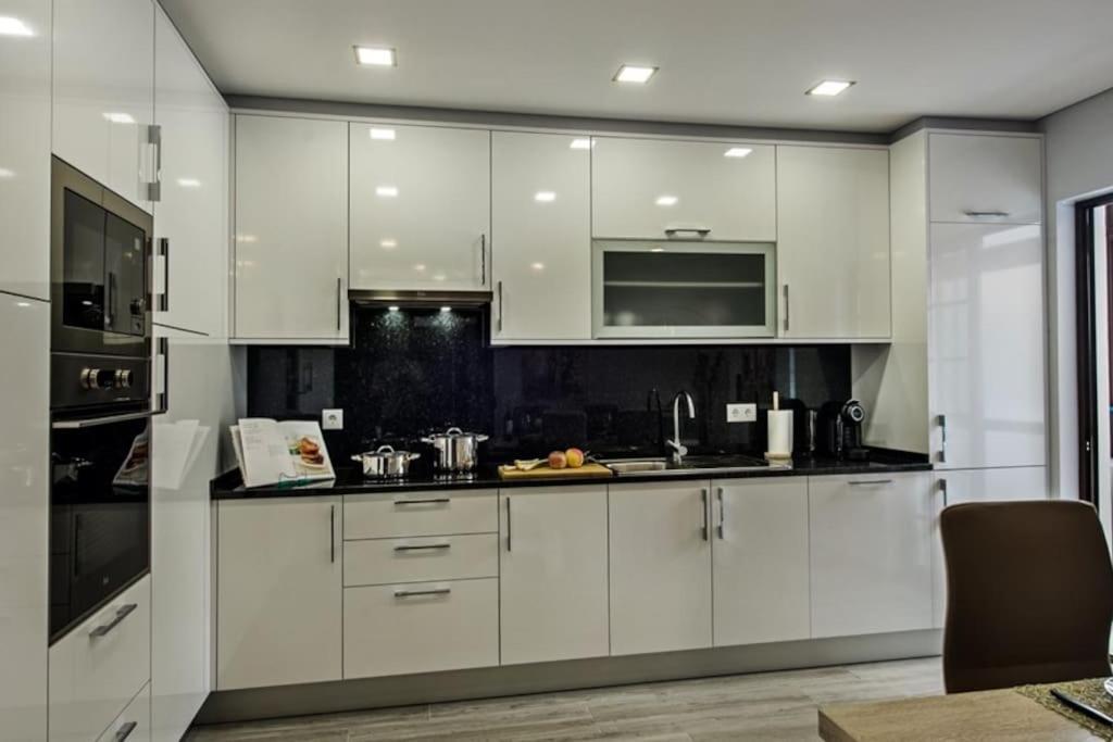 Girassol - Bright, Modern, Well Located Apartment Olhão Exteriör bild