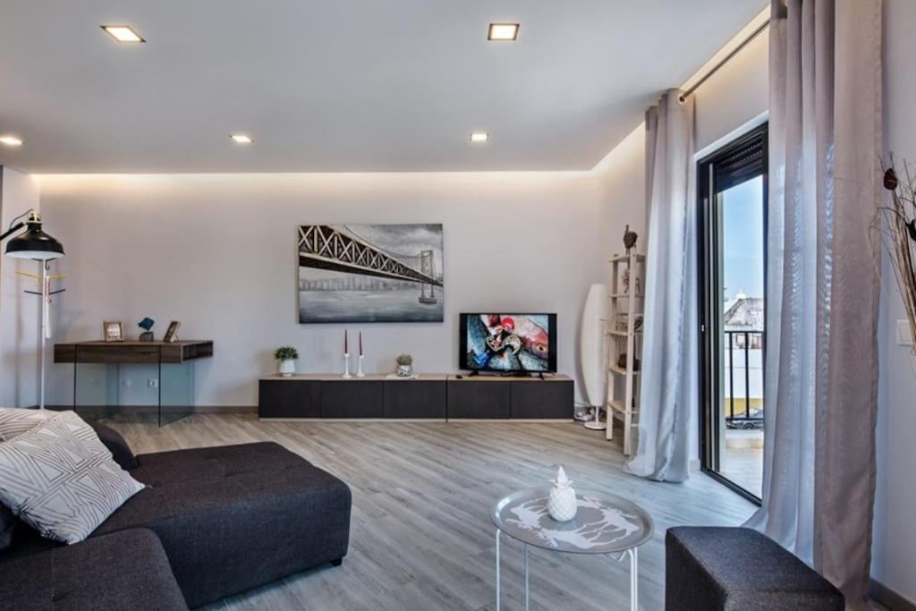 Girassol - Bright, Modern, Well Located Apartment Olhão Exteriör bild